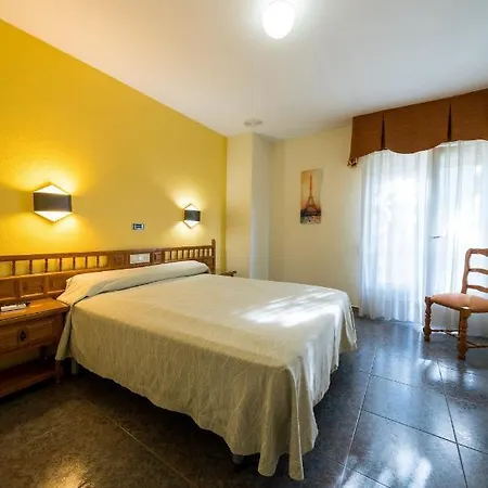 La Colina ホテル 2*