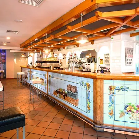 科里纳酒店 酒店 2*