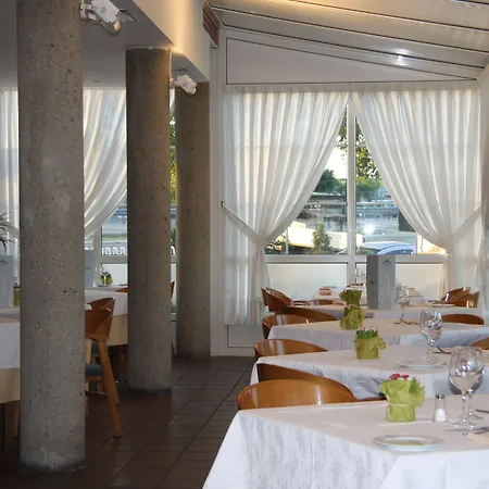 ホテル La Colina ヘリア