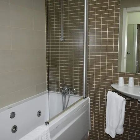 ホテル La Colina ヘリア