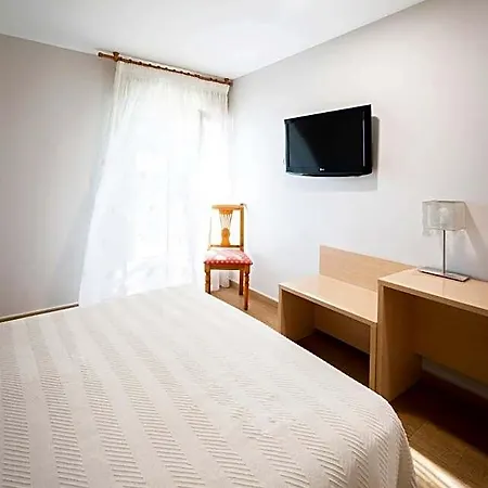 Hotel La Colina 2*